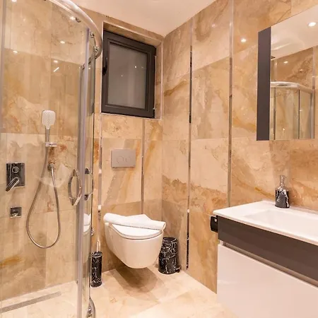 Apartment Near Kaputas, Luxury Apartment With Pool Kas