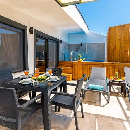 Apartment Near Kaputas, Luxury Apartment With Pool Kas